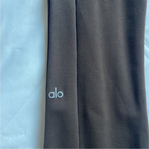 ALO Yoga Brown flare zip Leggings - Picture 3 of 11